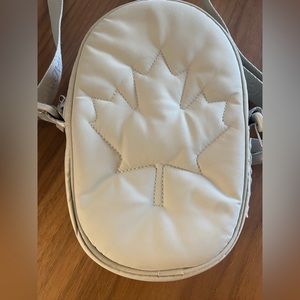 Lululemon Future Legacy Team Canada Legacy Bag- Good used condition.